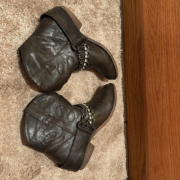 CANDIES rhinestone, cowboy boots booties chains gems ankle 6.5 - Picture 6 of 15